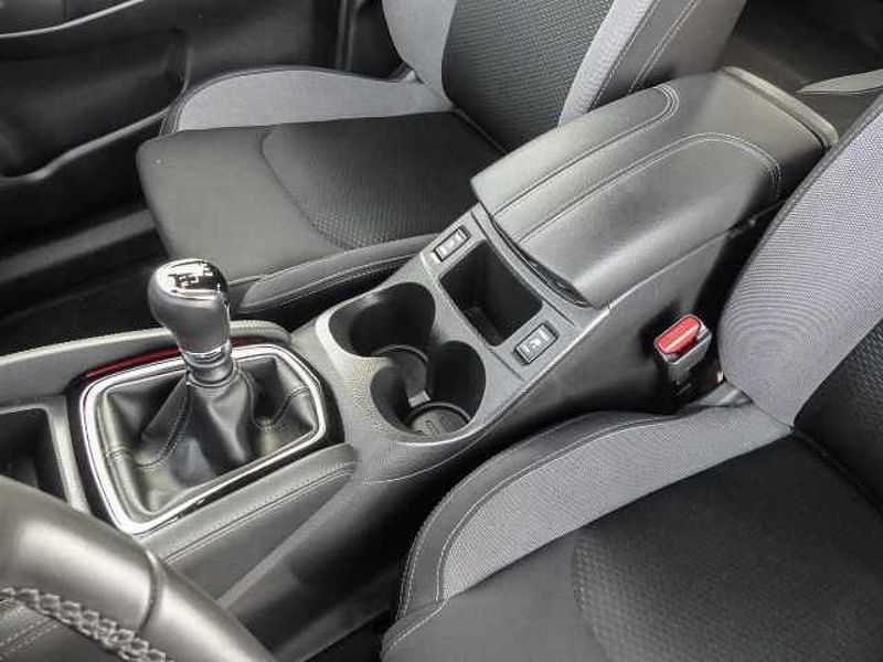 Nissan Qashqai Zama 1.3 DIG-T EU6d Panorama Navi Mehrzonenklima 2-Zonen-Klimaautom Klimaautom