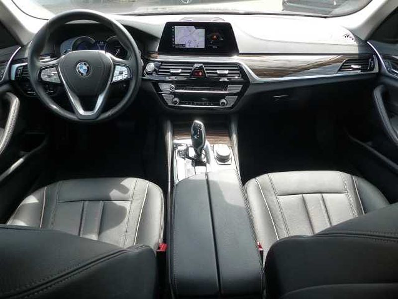 BMW 520 d Luxury Line Touring Mild Hybrid EU6d-T Park-Assistent HUD Luftfederung Navi Le