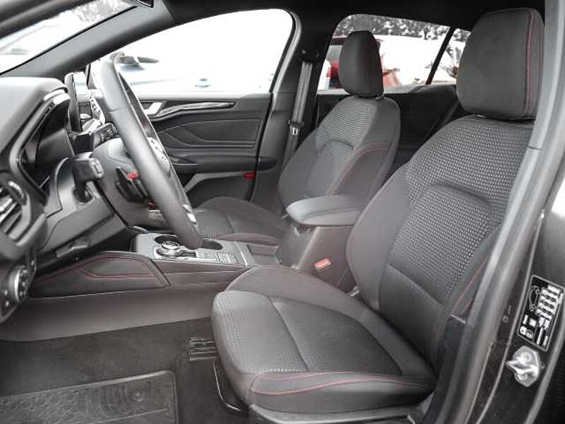 Ford Focus Turnier ST-Line X 1.5 EcoBoost EU6d StandHZG Navi digitales Cockpit LED Kurvenli